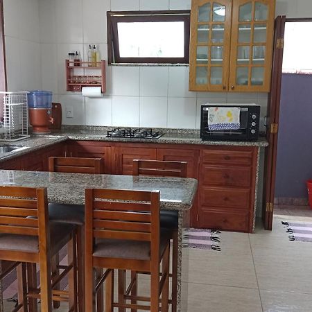 Casa Roxa Com Piscina Em Condominio Paraty Ruang foto
